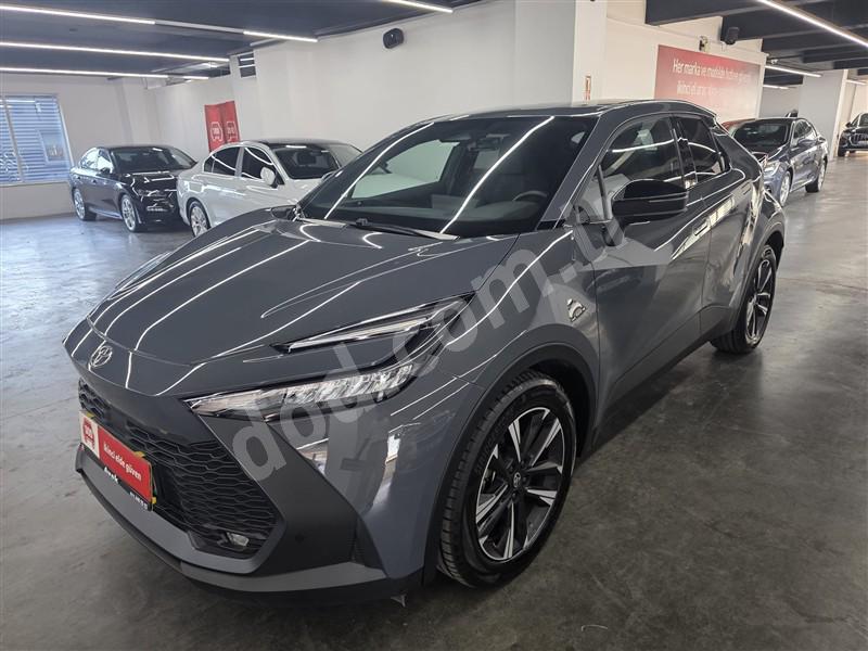 Toyota TOYOTA C-HR 2025 6.085 km